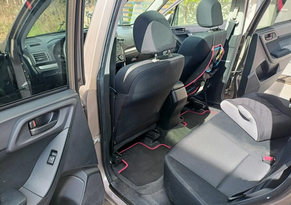 Subaru Forester cena 50900 przebieg: 148000, rok produkcji 2015 z Warszawa małe 172